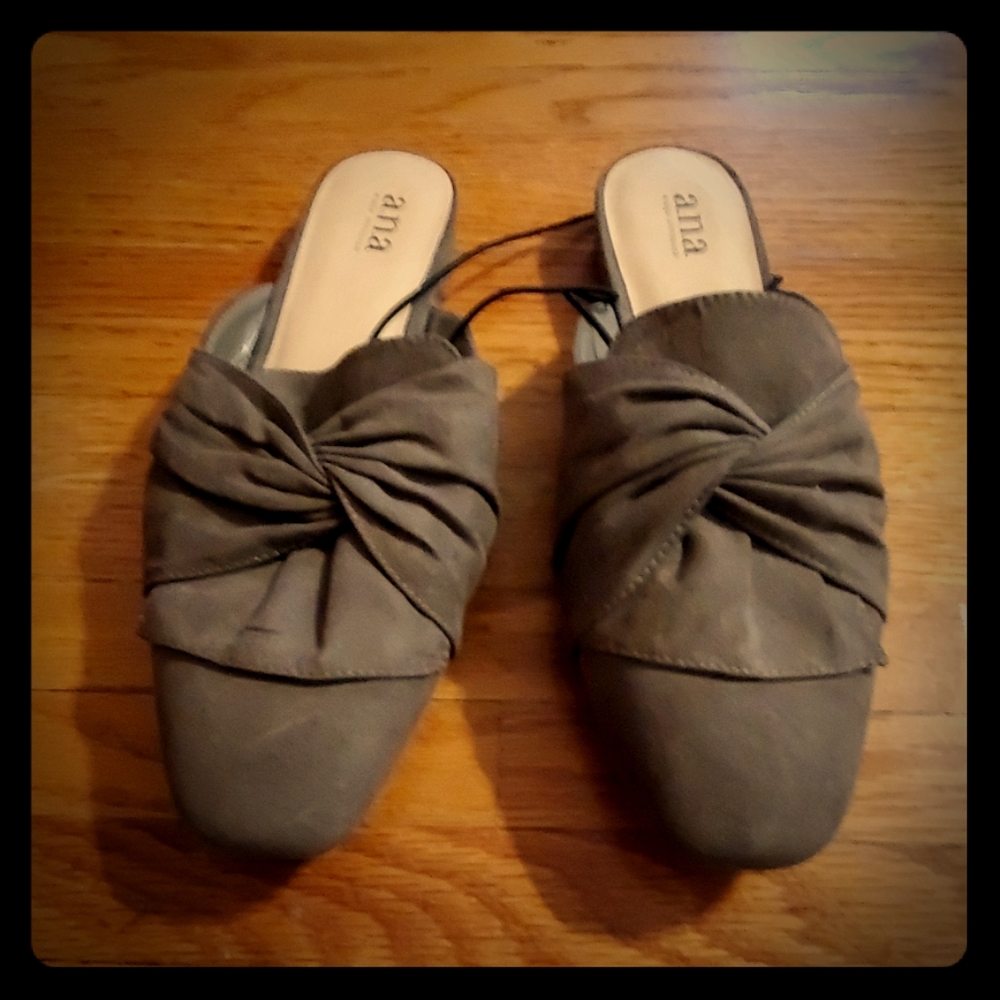 Women's mules